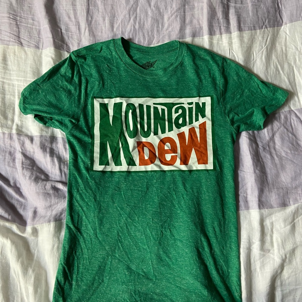 Small Mountain Dew T-Shirt